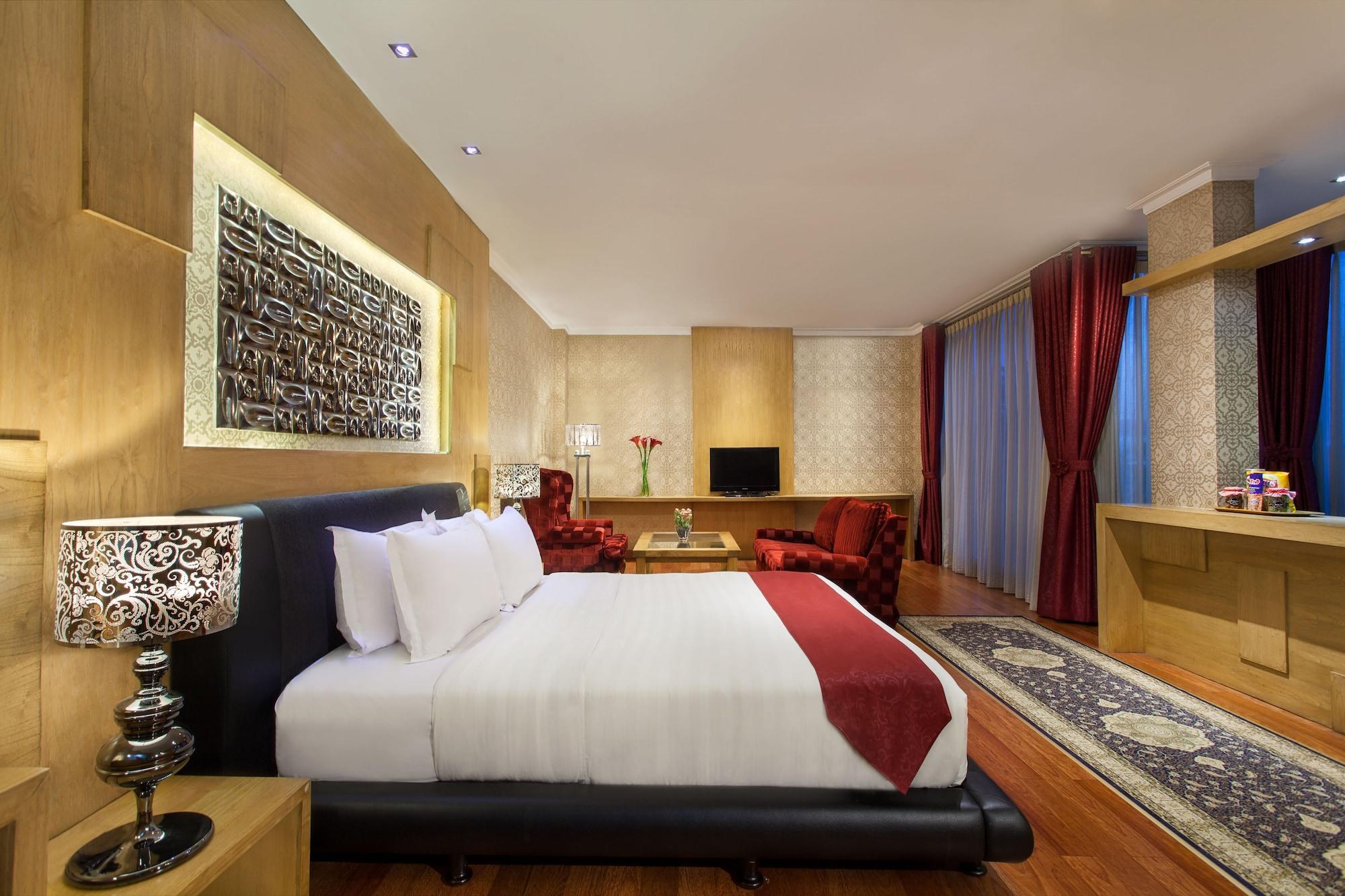Sahati Hotel Jakarta Exterior foto