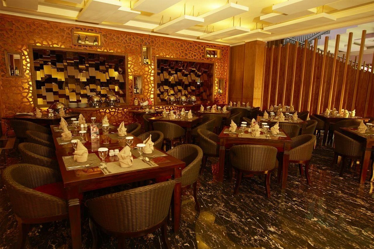 Sahati Hotel Jakarta Exterior foto